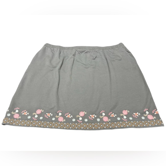 J. Jill NWT watercress green floral embroidered cotton pull on drawstring skirt - Picture 3 of 11